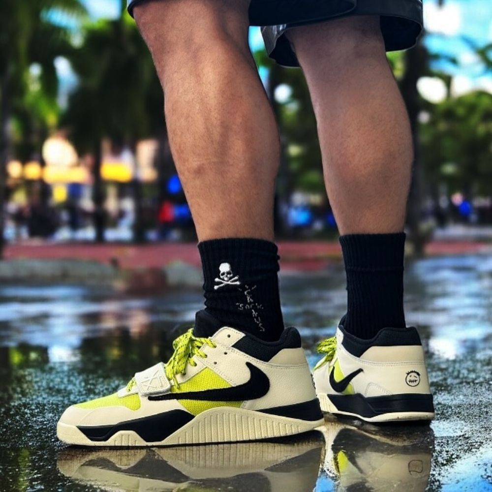 Air Jordan Jumpman Jack x Travis Scott TR Bright Cactus