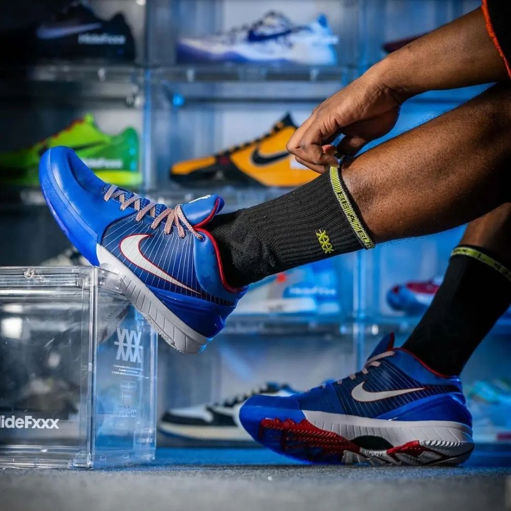 Nike Kobe 4 Protro Philly Blue