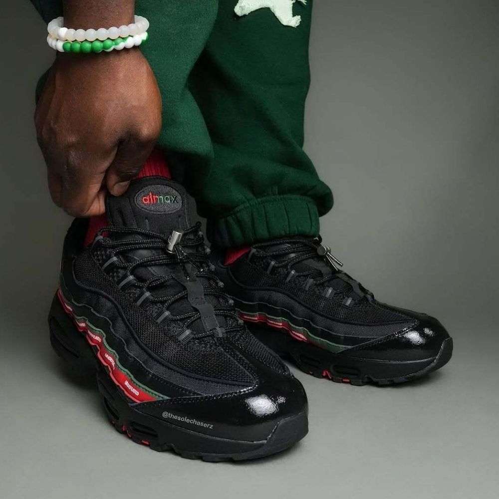 Nike Air Max 95 x Undefeated Black